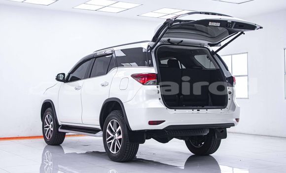 ซื้อ รถมือสอง Toyota Fortuner ขาว รถยนต์ ใน %{เมือง} ใน กรุงเทพมหานคร ซื้อ รถมือสอง Toyota Fortuner ขาว รถยนต์ ใน %{เมือง} ใน กรุงเทพมหานคร