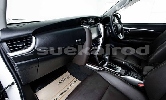 ซื้อ รถมือสอง Toyota Fortuner ขาว รถยนต์ ใน %{เมือง} ใน กรุงเทพมหานคร ซื้อ รถมือสอง Toyota Fortuner ขาว รถยนต์ ใน %{เมือง} ใน กรุงเทพมหานคร