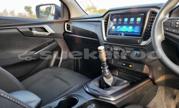 Buy Used Isuzu D-max Hi-Lander 4 dr White Car in Bangkok in Bangkok Buy Used Isuzu D-max Hi-Lander 4 dr White Car in Bangkok in Bangkok