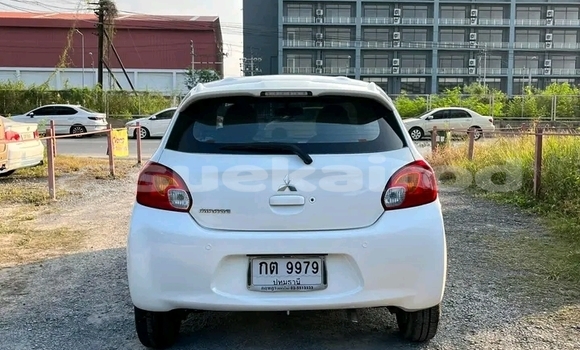 ซื้อ รถมือสอง Mitsubishi Mirage ขาว รถยนต์ ใน %{เมือง} ใน ชัยนาท