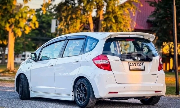 ซื้อ รถมือสอง Honda Jazz ขาว รถยนต์ ใน %{เมือง} ใน ฉะเชิงเทรา ซื้อ รถมือสอง Honda Jazz ขาว รถยนต์ ใน %{เมือง} ใน ฉะเชิงเทรา