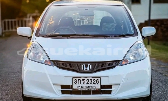 ซื้อ รถมือสอง Honda Jazz ขาว รถยนต์ ใน %{เมือง} ใน ฉะเชิงเทรา ซื้อ รถมือสอง Honda Jazz ขาว รถยนต์ ใน %{เมือง} ใน ฉะเชิงเทรา