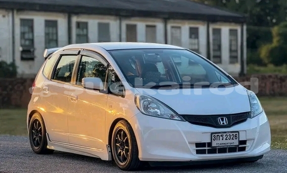 ซื้อ รถมือสอง Honda Jazz ขาว รถยนต์ ใน %{เมือง} ใน ฉะเชิงเทรา ซื้อ รถมือสอง Honda Jazz ขาว รถยนต์ ใน %{เมือง} ใน ฉะเชิงเทรา