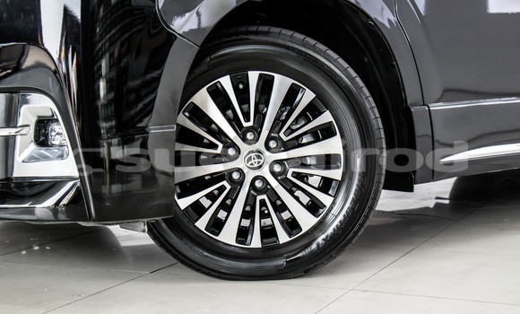 Buy Used Toyota Crown Majesta Black Car in Bangkok in Bangkok Buy Used Toyota Crown Majesta Black Car in Bangkok in Bangkok