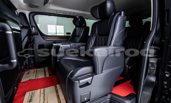 Buy Used Toyota Crown Majesta Black Car in Bangkok in Bangkok Buy Used Toyota Crown Majesta Black Car in Bangkok in Bangkok