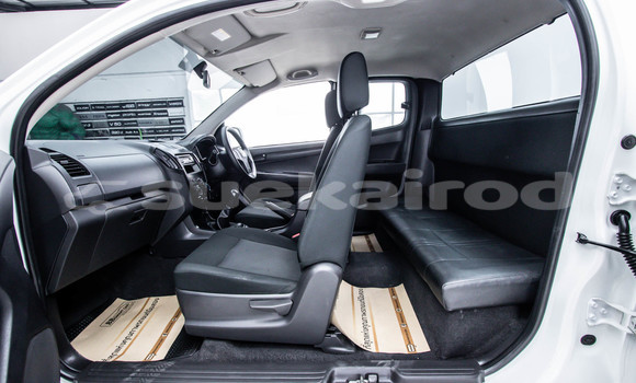 Buy Used Isuzu D-Max White Car in Bangkok in Bangkok Buy Used Isuzu D-Max White Car in Bangkok in Bangkok