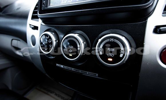 ซื้อ รถมือสอง Mitsubishi Pajero ขาว รถยนต์ ใน %{เมือง} ใน กรุงเทพมหานคร ซื้อ รถมือสอง Mitsubishi Pajero ขาว รถยนต์ ใน %{เมือง} ใน กรุงเทพมหานคร