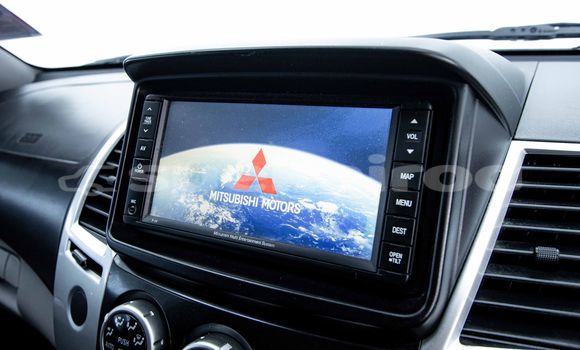 ซื้อ รถมือสอง Mitsubishi Pajero ขาว รถยนต์ ใน %{เมือง} ใน กรุงเทพมหานคร ซื้อ รถมือสอง Mitsubishi Pajero ขาว รถยนต์ ใน %{เมือง} ใน กรุงเทพมหานคร