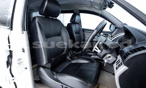 ซื้อ รถมือสอง Mitsubishi Pajero ขาว รถยนต์ ใน %{เมือง} ใน กรุงเทพมหานคร ซื้อ รถมือสอง Mitsubishi Pajero ขาว รถยนต์ ใน %{เมือง} ใน กรุงเทพมหานคร