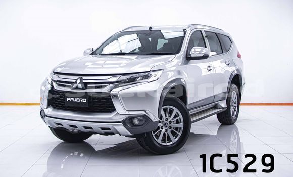 ซื้อ รถมือสอง Mitsubishi Pajero อื่น ๆ รถยนต์ ใน %{เมือง} ใน กรุงเทพมหานคร