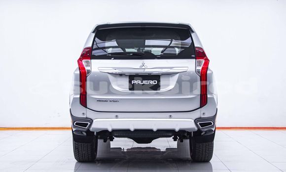 Buy Used Mitsubishi Pajero Other Car in Bangkok in Bangkok Buy Used Mitsubishi Pajero Other Car in Bangkok in Bangkok