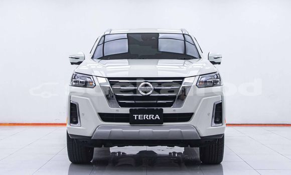 Buy Used Nissan X-Terra White Car in Bangkok in Bangkok Buy Used Nissan X-Terra White Car in Bangkok in Bangkok