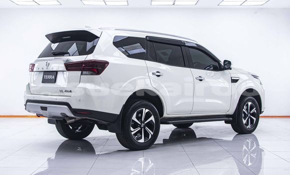 Buy Used Nissan X-Terra White Car in Bangkok in Bangkok Buy Used Nissan X-Terra White Car in Bangkok in Bangkok