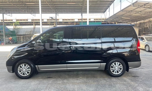 Buy Used Hyundai H1 Black Car in Bangkok in Bangkok Buy Used Hyundai H1 Black Car in Bangkok in Bangkok