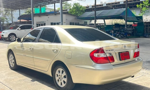 ซื้อ รถมือสอง Toyota Camry อื่น ๆ รถยนต์ ใน %{เมือง} ใน กรุงเทพมหานคร