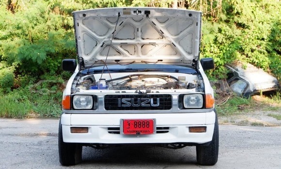 ซื้อ รถมือสอง Isuzu Stylus ขาว รถยนต์ ใน %{เมือง} ใน กรุงเทพมหานคร ซื้อ รถมือสอง Isuzu Stylus ขาว รถยนต์ ใน %{เมือง} ใน กรุงเทพมหานคร