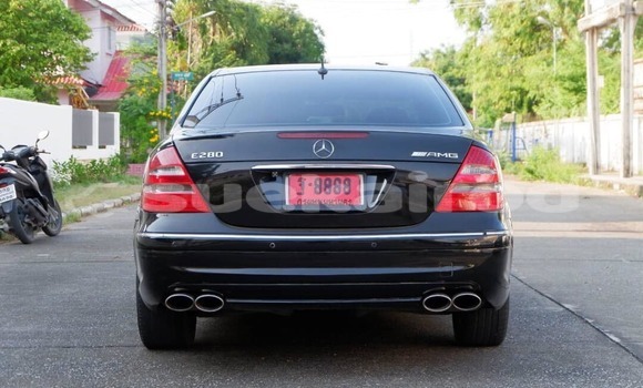 ซื้อ รถมือสอง Mercedes‒Benz E–Class สีดำ รถยนต์ ใน %{เมือง} ใน กรุงเทพมหานคร ซื้อ รถมือสอง Mercedes‒Benz E–Class สีดำ รถยนต์ ใน %{เมือง} ใน กรุงเทพมหานคร