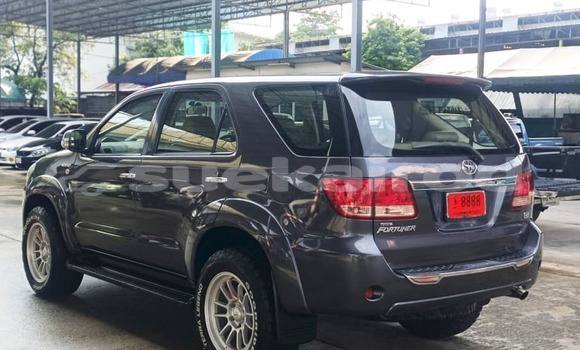 ซื้อ รถมือสอง Toyota Fortuner สีดำ รถยนต์ ใน %{เมือง} ใน กรุงเทพมหานคร ซื้อ รถมือสอง Toyota Fortuner สีดำ รถยนต์ ใน %{เมือง} ใน กรุงเทพมหานคร