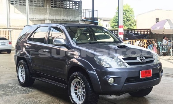 ซื้อ รถมือสอง Toyota Fortuner สีดำ รถยนต์ ใน %{เมือง} ใน กรุงเทพมหานคร ซื้อ รถมือสอง Toyota Fortuner สีดำ รถยนต์ ใน %{เมือง} ใน กรุงเทพมหานคร