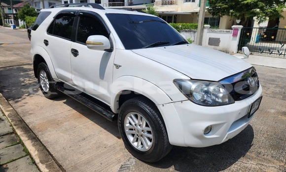 ซื้อ รถมือสอง Toyota Fortuner ขาว รถยนต์ ใน %{เมือง} ใน กรุงเทพมหานคร ซื้อ รถมือสอง Toyota Fortuner ขาว รถยนต์ ใน %{เมือง} ใน กรุงเทพมหานคร