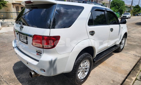ซื้อ รถมือสอง Toyota Fortuner ขาว รถยนต์ ใน %{เมือง} ใน กรุงเทพมหานคร ซื้อ รถมือสอง Toyota Fortuner ขาว รถยนต์ ใน %{เมือง} ใน กรุงเทพมหานคร