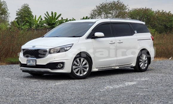 Buy Used Kia Carnival White Car in Bangkok in Bangkok Buy Used Kia Carnival White Car in Bangkok in Bangkok