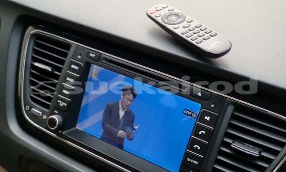 Buy Used Kia Carnival White Car in Bangkok in Bangkok Buy Used Kia Carnival White Car in Bangkok in Bangkok