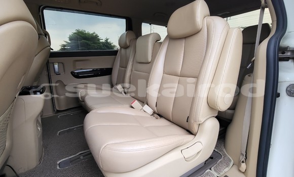 Buy Used Kia Carnival White Car in Bangkok in Bangkok Buy Used Kia Carnival White Car in Bangkok in Bangkok