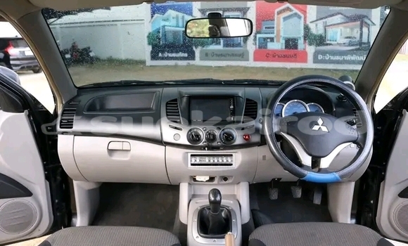 ซื้อ รถมือสอง Mitsubishi Triton สีดำ รถยนต์ ใน %{เมือง} ใน ชัยนาท ซื้อ รถมือสอง Mitsubishi Triton สีดำ รถยนต์ ใน %{เมือง} ใน ชัยนาท