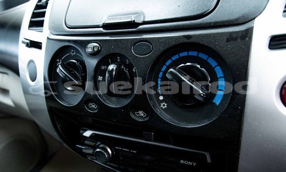 ซื้อ รถมือสอง Mitsubishi Pajero สีน้ำตาล รถยนต์ ใน %{เมือง} ใน กรุงเทพมหานคร ซื้อ รถมือสอง Mitsubishi Pajero สีน้ำตาล รถยนต์ ใน %{เมือง} ใน กรุงเทพมหานคร