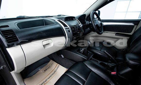 ซื้อ รถมือสอง Mitsubishi Pajero สีน้ำตาล รถยนต์ ใน %{เมือง} ใน กรุงเทพมหานคร ซื้อ รถมือสอง Mitsubishi Pajero สีน้ำตาล รถยนต์ ใน %{เมือง} ใน กรุงเทพมหานคร