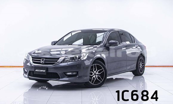 ซื้อ รถมือสอง Honda Accord อื่น ๆ รถยนต์ ใน %{เมือง} ใน กรุงเทพมหานคร