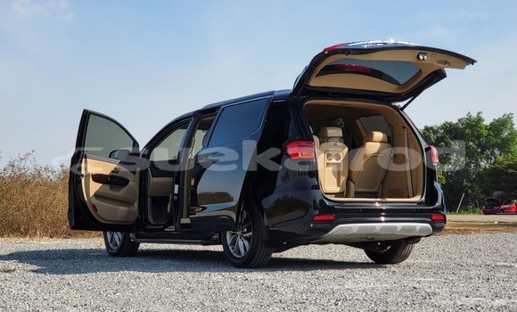 Buy Used Kia Carnival Black Car in Bangkok in Bangkok Buy Used Kia Carnival Black Car in Bangkok in Bangkok
