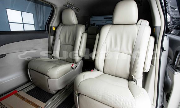 Buy Used Toyota Estima White Car in Bangkok in Bangkok Buy Used Toyota Estima White Car in Bangkok in Bangkok