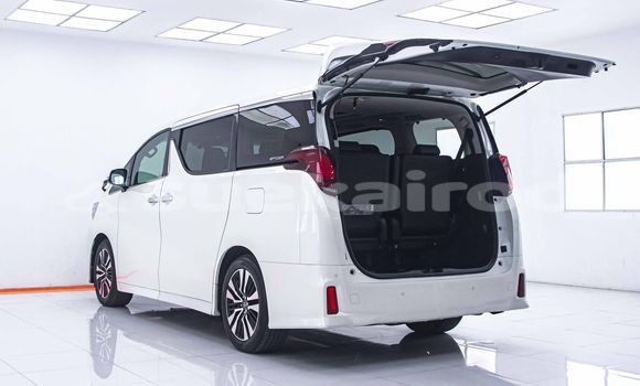 ซื้อ รถมือสอง Toyota Alphard ขาว รถยนต์ ใน %{เมือง} ใน กรุงเทพมหานคร ซื้อ รถมือสอง Toyota Alphard ขาว รถยนต์ ใน %{เมือง} ใน กรุงเทพมหานคร