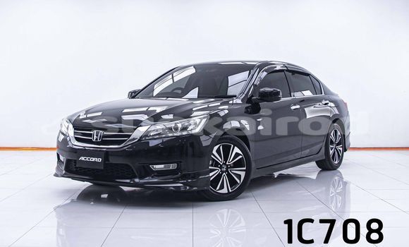 ซื้อ รถมือสอง Honda Accord สีดำ รถยนต์ ใน %{เมือง} ใน กรุงเทพมหานคร
