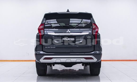 Buy Used Mitsubishi Pajero Other Car in Bangkok in Bangkok Buy Used Mitsubishi Pajero Other Car in Bangkok in Bangkok