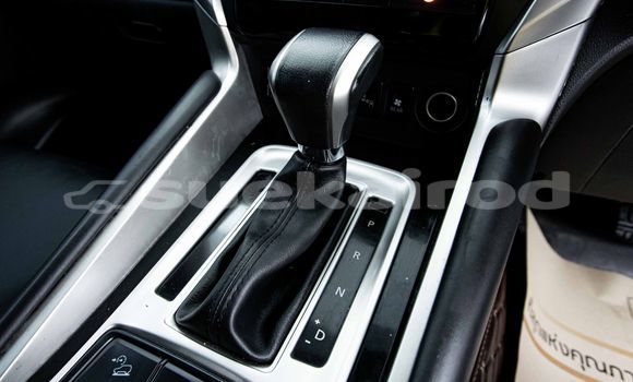 Buy Used Mitsubishi Pajero White Car in Bangkok in Bangkok Buy Used Mitsubishi Pajero White Car in Bangkok in Bangkok