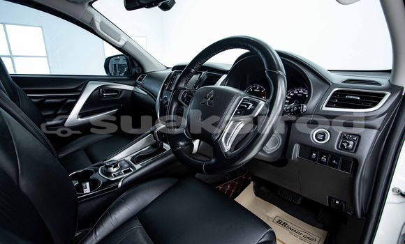 Buy Used Mitsubishi Pajero White Car in Bangkok in Bangkok Buy Used Mitsubishi Pajero White Car in Bangkok in Bangkok