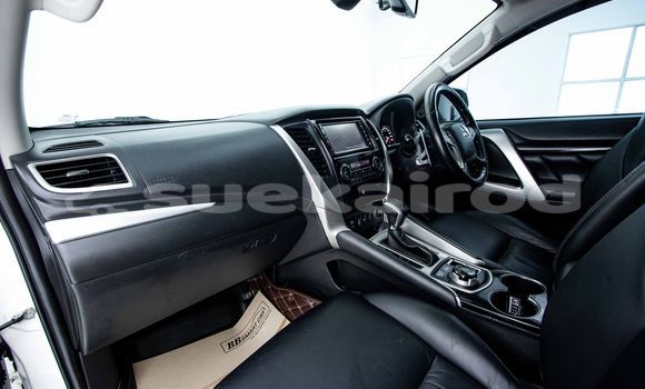 Buy Used Mitsubishi Pajero White Car in Bangkok in Bangkok Buy Used Mitsubishi Pajero White Car in Bangkok in Bangkok