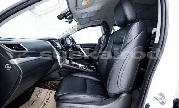 Buy Used Mitsubishi Pajero White Car in Bangkok in Bangkok Buy Used Mitsubishi Pajero White Car in Bangkok in Bangkok