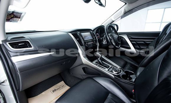 Buy Used Mitsubishi Pajero Other Car in Bangkok in Bangkok Buy Used Mitsubishi Pajero Other Car in Bangkok in Bangkok