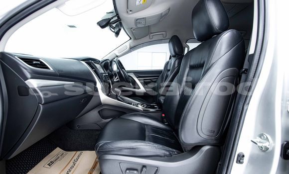 Buy Used Mitsubishi Pajero Other Car in Bangkok in Bangkok Buy Used Mitsubishi Pajero Other Car in Bangkok in Bangkok