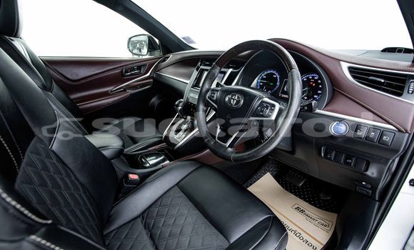 ซื้อ รถมือสอง Toyota Harrier ขาว รถยนต์ ใน %{เมือง} ใน กรุงเทพมหานคร ซื้อ รถมือสอง Toyota Harrier ขาว รถยนต์ ใน %{เมือง} ใน กรุงเทพมหานคร