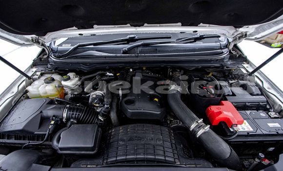 Buy Used Ford Everest White Car in Bangkok in Bangkok Buy Used Ford Everest White Car in Bangkok in Bangkok