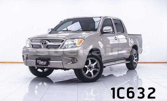 Buy Used Toyota Hiluxe VIGO Brown Car in Bangkok in Bangkok