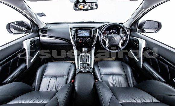 Buy Used Mitsubishi Pajero Sport Brown Car in Bangkok in Bangkok Buy Used Mitsubishi Pajero Sport Brown Car in Bangkok in Bangkok