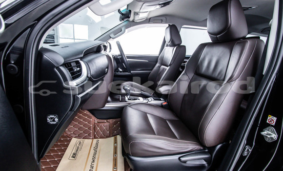 ซื้อ รถมือสอง Toyota Fortuner สีดำ รถยนต์ ใน %{เมือง} ใน กรุงเทพมหานคร ซื้อ รถมือสอง Toyota Fortuner สีดำ รถยนต์ ใน %{เมือง} ใน กรุงเทพมหานคร