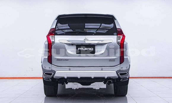 Buy Used Mitsubishi Pajero Other Car in Bangkok in Bangkok Buy Used Mitsubishi Pajero Other Car in Bangkok in Bangkok