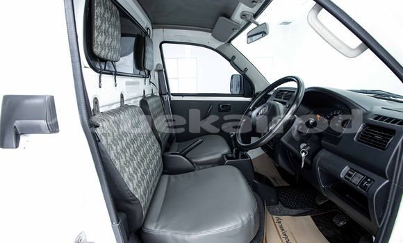 Buy Used Suzuki Carry White Car in Bangkok in Bangkok Buy Used Suzuki Carry White Car in Bangkok in Bangkok